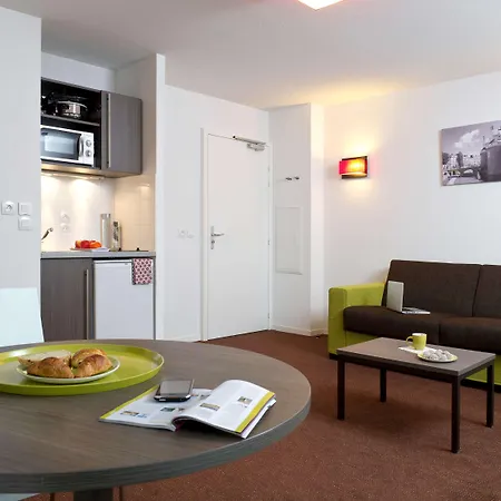 Aparthotel Adagio Access Viarme 3*