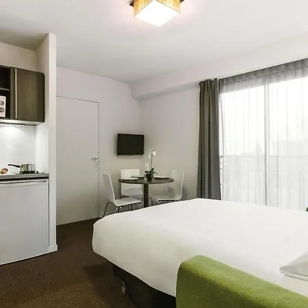 Adagio Access Viarme 3*