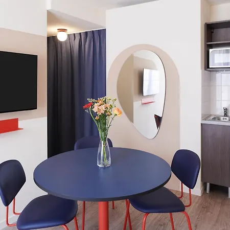 Aparthotel Adagio Access Viarme 3*