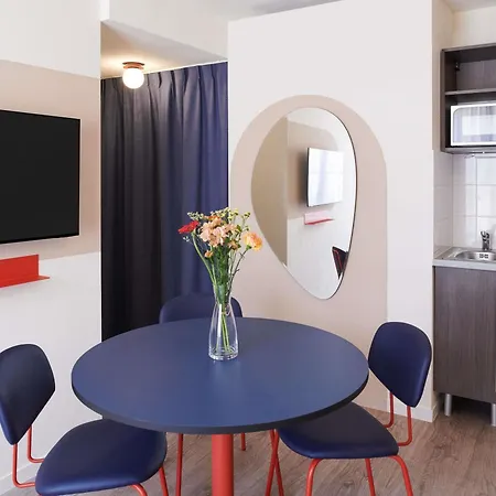 Aparthotel Adagio Access Viarme 3*