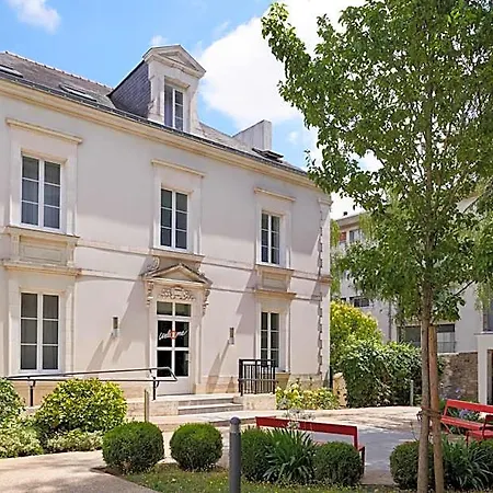 Adagio Access Viarme Aparthotel