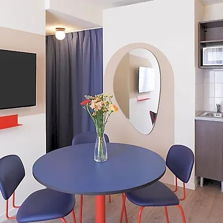 Aparthotel Adagio Access Viarme 3*
