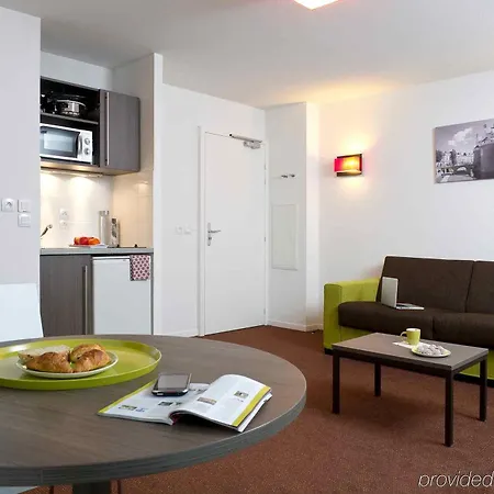 Adagio Access Viarme Aparthotel 3*