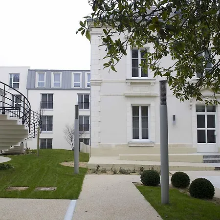 Aparthotel Adagio Access Viarme 3*