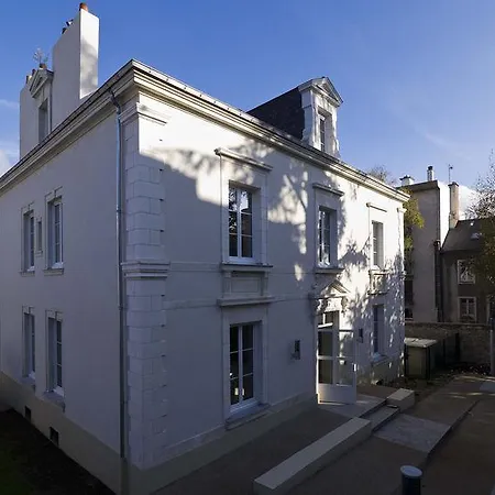 Adagio Access Viarme 3*