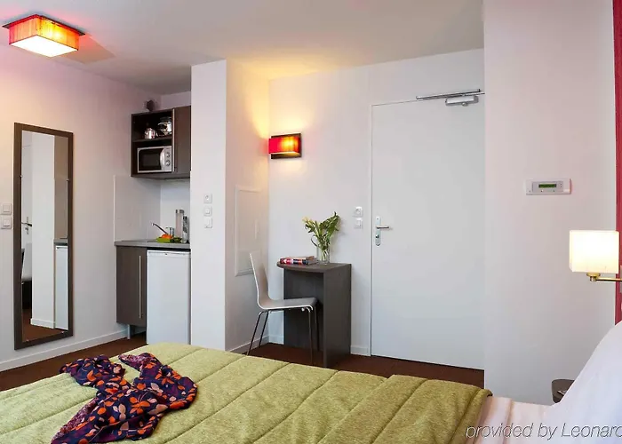 Appart hôtel Adagio Access Viarme 3*