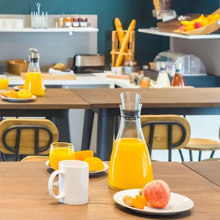 Adagio Access Viarme Apartahotel 3*
