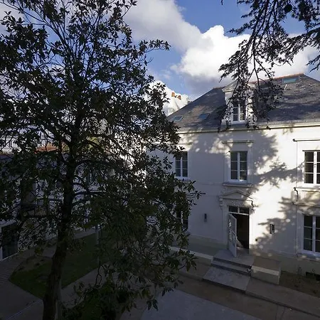 Adagio Access Viarme Aparthotel